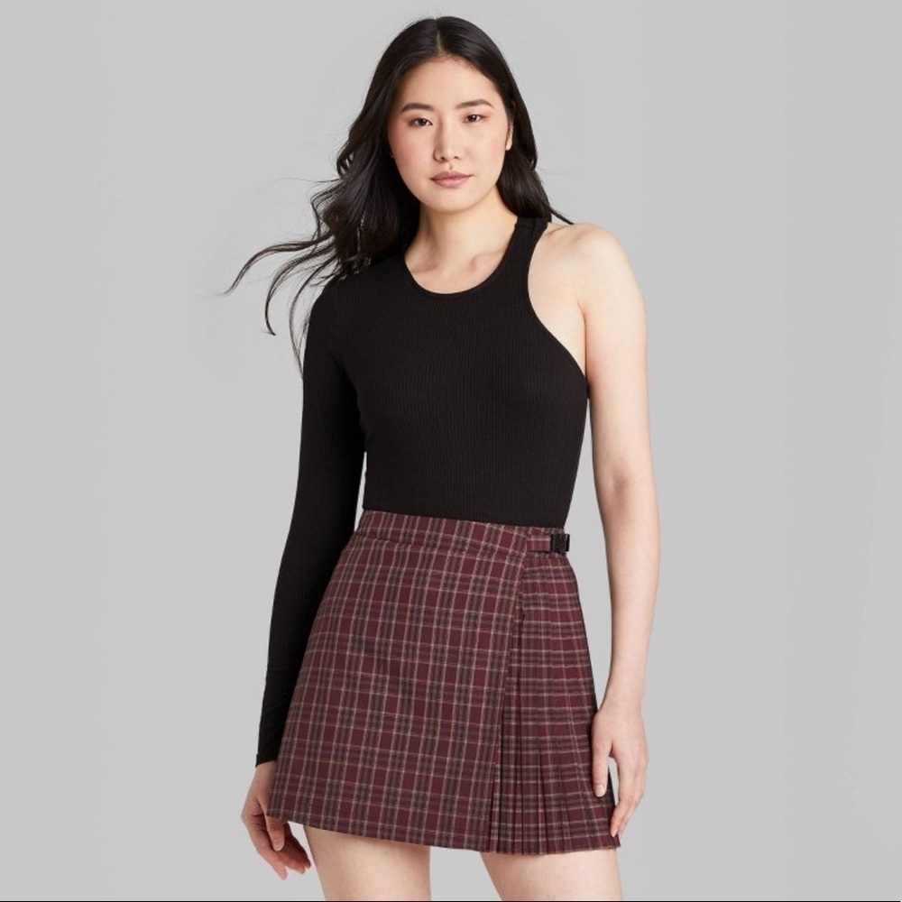 NWT Wild Fable Asymmetrical One Sleeve Ribbed Bodysuit Size L